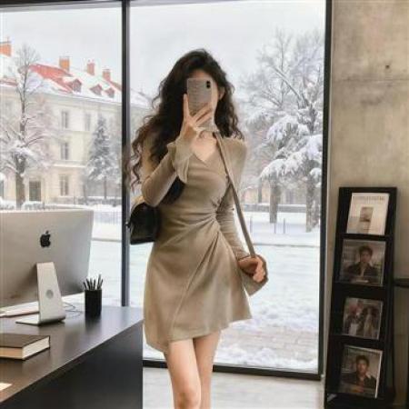 YF6929# (4色入内)春秋褶折收腰开叉长袖套头不规则裙摆个性小个子连衣裙