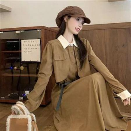 YF6953# (2色入内）假两件撞色翻领系扣荷叶边大摆法式甜美气质收腰灯芯绒连衣裙