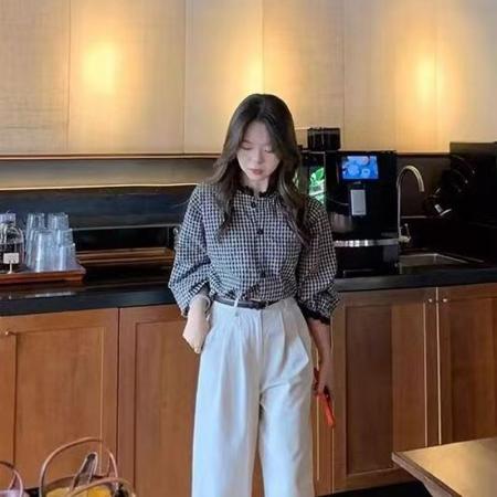 YF6962# 图片色春装新款灯笼袖花边立领系扣复古格子大码显瘦蕾丝拼接上衣