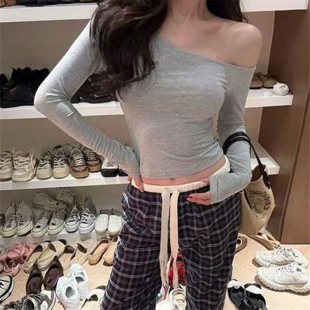 YF7003# (4色入内）春季一字肩修身开叉长袖修身纯欲风性感辣妹小众设计纯色T恤