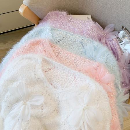 FA56387# 春款仿水貂绒软糯V领套头针织毛衣女法式设计感钉珠花朵上衣 服裝批發女裝批發服飾貨源