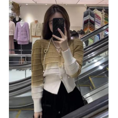 FA56396# 小香风气质v领胸针渐变色针织开衫女秋冬复古泡泡袖坑条收腰毛衣 服裝批發女裝批發服飾貨源