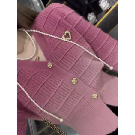 FA56396# 小香风气质v领胸针渐变色针织开衫女秋冬复古泡泡袖坑条收腰毛衣 服裝批發女裝批發服飾貨源