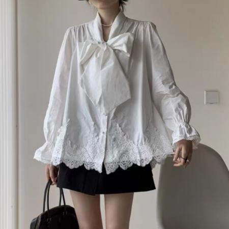 FA56480# 报单有货春天法式蝴蝶结绑带宽松显瘦遮肉衬衫刺绣镂空钩花上衣 服裝批發女裝批發服飾貨源