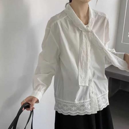 FA56482# 报单有货春蕾丝拼接系带衬衫长袖白色宽松显瘦百搭优雅通勤风上衣 服裝批發女裝批發服飾貨源