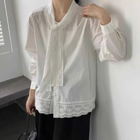 FA56482# 报单有货春蕾丝拼接系带衬衫长袖白色宽松显瘦百搭优雅通勤风上衣 服裝批發女裝批發服飾貨源