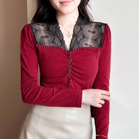 FA56512# 春夏新款时尚洋气蕾丝拼接镂空手工钉珠气质设计感上衣打底衫 服裝批發女裝批發服飾貨源