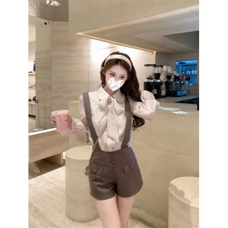 FA56540# 麻吉麻吉mochi甜涩爱恋翻领波点显瘦上衣春季新款背带短裤套装 服裝批發女裝批發服飾貨源