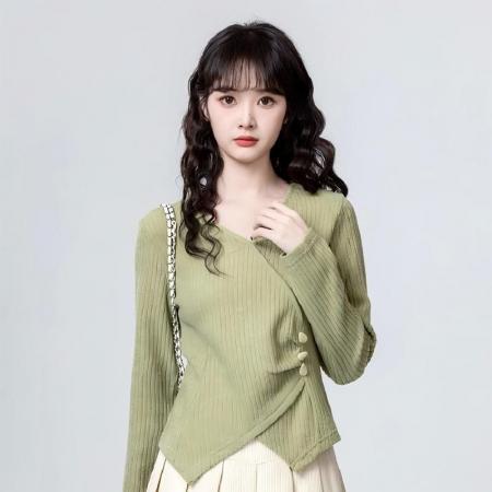 FA56587# 韩系绿色不规则V领长袖T恤女春秋设计感独特上衣 服裝批發女裝批發服飾貨源