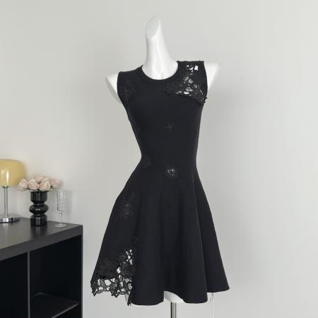 FA56598# Hotdog热狗很辣雪落蔷薇白色蕾丝镂空设计感无袖连衣裙短裙 服裝批發女裝批發服飾貨源