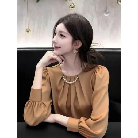 FA56691# 法式温柔风珍珠链条褶皱灯笼袖缎面衬衫女设计感小众遮肚上衣  服裝批發女裝批發服飾貨源