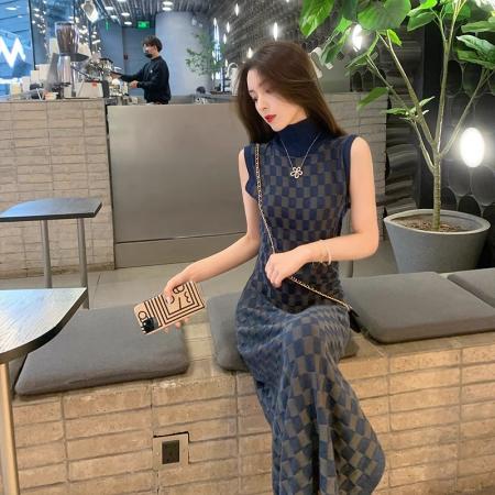 FA56737# 夏季女装设计感法式复古高级轻奢时尚名媛无袖长款连衣裙  服裝批發女裝批發服飾貨源