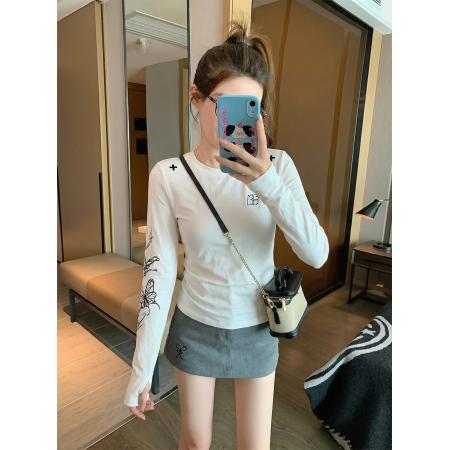 FA56765# 长袖t恤打底衫女春秋薄款正肩国潮刺绣蝴蝶印花圆领上衣  服裝批發女裝批發服飾貨源