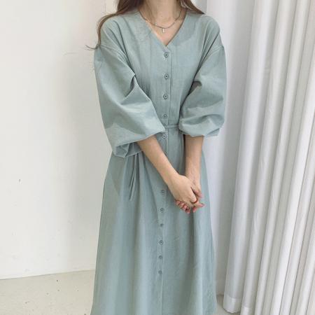 LN76436# chic风气质小众设计感单排扣系带收腰长款连衣裙