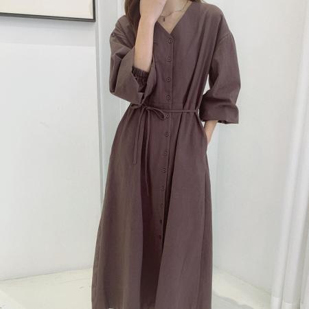 LN76436# chic风气质小众设计感单排扣系带收腰长款连衣裙