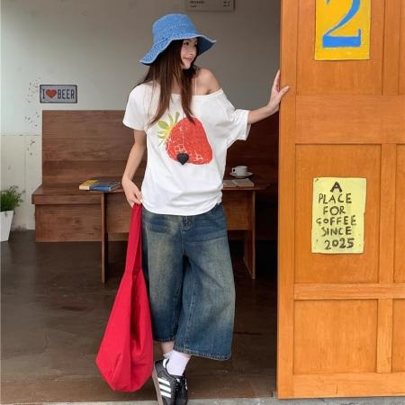 BY10107# 纯棉斜领一字肩露肩短袖T恤女印花 服裝批發女裝批發服飾貨源