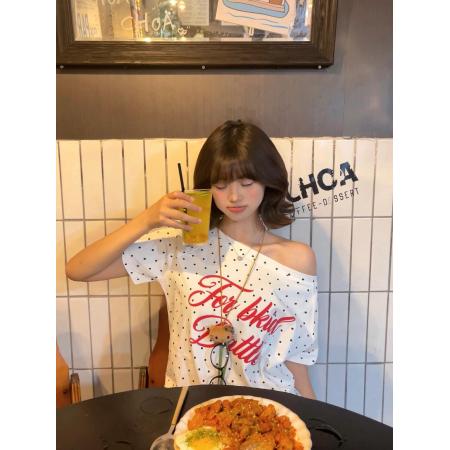 BY10147# 波点斜肩短袖t恤女夏季美式复古辣妹风设计感独特漂亮上衣显瘦 服裝批發女裝批發服飾貨源