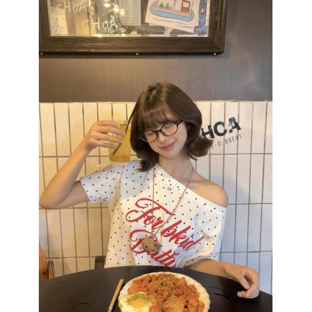 BY10147# 波点斜肩短袖t恤女夏季美式复古辣妹风设计感独特漂亮上衣显瘦 服裝批發女裝批發服飾貨源