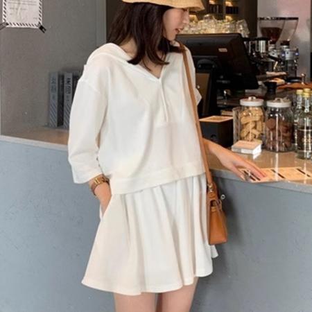 BY10153# 夏季新款休闲时尚减龄洋气网红炸街盐系穿搭短裙两件套装女潮 服裝批發女裝批發服飾貨源