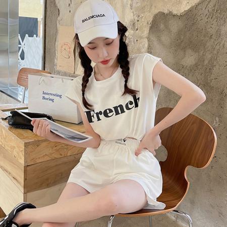 BY10155# 新款盐系减龄字母套装女夏季运动风露背上衣阔腿短裤两件套女 服裝批發女裝批發服飾貨源