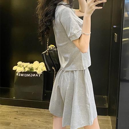 BY10163# 网红休闲运动套装女夏季时尚减龄活泼俏皮小个子短袖短裤两件套潮 服裝批發女裝批發服飾貨源