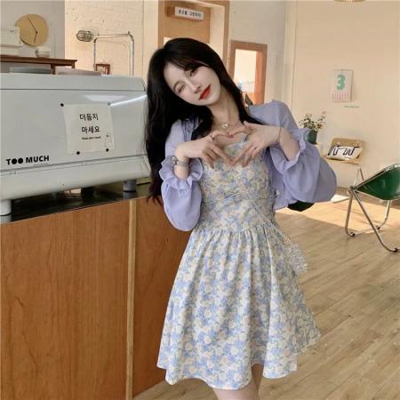 温柔风碎花吊带连衣裙女新款收腰...