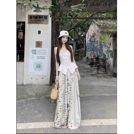 BY10219# 老钱风穿搭夏季松弛高级感马甲上衣+休闲印花阔腿裤 服裝批發女裝批發服飾貨源
