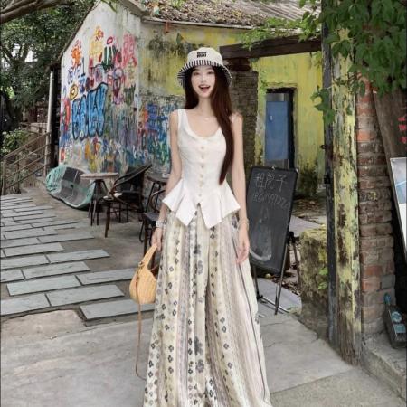 BY10219# 老钱风穿搭夏季松弛高级感马甲上衣+休闲印花阔腿裤 服裝批發女裝批發服飾貨源