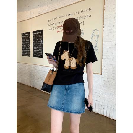 本命年植绒小马正肩短袖T恤女 服裝批發女裝批發服飾貨源