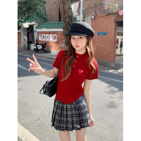 爱心刺绣圆领纽扣短袖针织衫女新款设计感修身正肩内搭上衣 服裝批發女裝批發服飾貨源