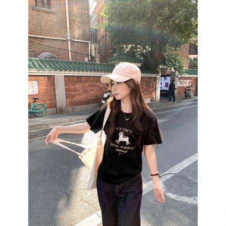 红色圆领正肩卡通刺绣短袖t恤女早春新款宽松显瘦百搭小上衣 服裝批發女裝批發服飾貨源