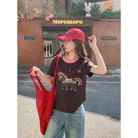 撞色圆领小马刺绣短袖t恤女新款修身显瘦时尚设计感独特上衣 服裝批發女裝批發服飾貨源