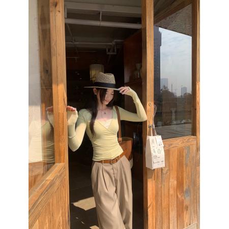 BY10301# V领独特漂亮假两件设计感长袖T恤女早春新款绿色纯欲风上衣 服裝批發女裝批發服飾貨源