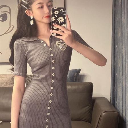 BY10322# 新款夏季复古显瘦针织连衣裙勋章polo领修身包臀裙女 服裝批發女裝批發服飾貨源