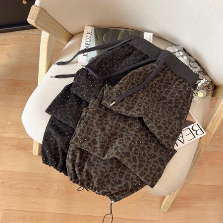 BY10342# 春季新款烫钻豹纹阔腿裤宽松韩版休闲裤百搭运动裤束脚两穿工装裤 服裝批發女裝批發服飾貨源