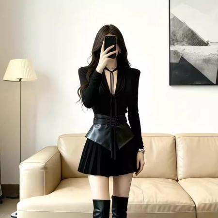 BY10375# 春气质辣妹风黑色V领修身长袖上衣女高腰显瘦A字半身裙两件套装女 服裝批發女裝批發服飾貨源