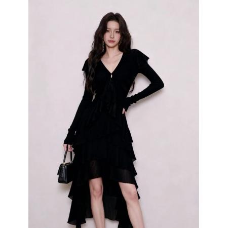 BY10432# 黑色V领系带气质连衣裙女春季新款不规则裙摆优雅小黑裙 服裝批發女裝批發服飾貨源