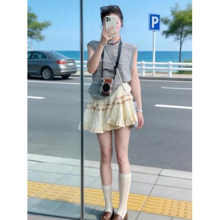 BY10433# 韩系巨好看夏装套装女气质镂空无袖上衣荷叶边褶皱蛋糕裙两件套装 服裝批發女裝批發服飾貨源