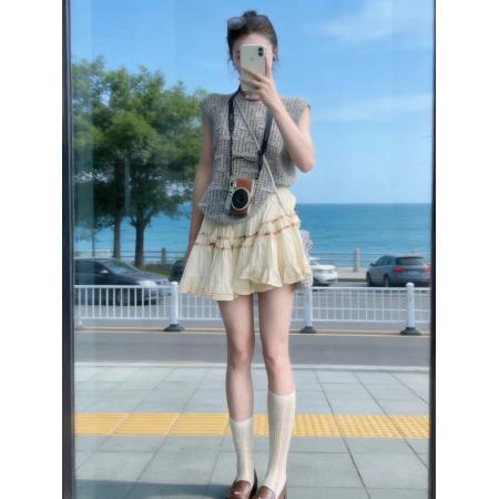 BY10433# 韩系巨好看夏装套装女气质镂空无袖上衣荷叶边褶皱蛋糕裙两件套装 服裝批發女裝批發服飾貨源