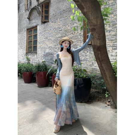 BY10447# 度假风吊带连衣裙女夏季气质纯欲显瘦鱼尾插片裙 服裝批發女裝批發服飾貨源