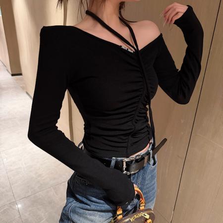 BY10511# 早春新款时尚百搭韩系前打皱显瘦漏垫肩上衣女 服裝批發女裝批發服飾貨源