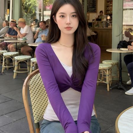 BY10518# 韩系V领假两件拼接条纹长袖T恤女春季新款撞色设计感修身内搭上衣 服裝批發女裝批發服飾貨源