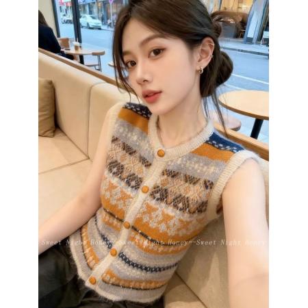 BY10539# 复古费尔岛提花针织马甲背心女叠穿背心开衫外搭无袖针织外套上衣 服裝批發女裝批發服飾貨源