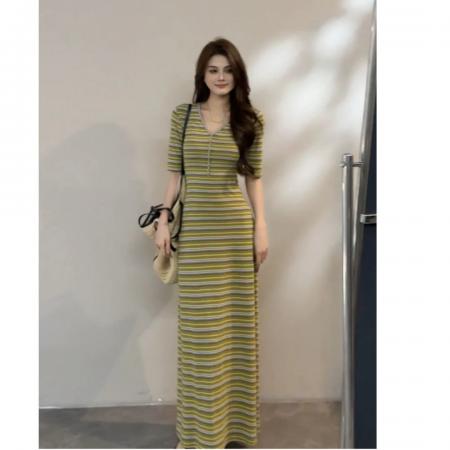 BY10602# 春夏新款显瘦V领印花长款度假风吊带裙时尚百搭显瘦连衣裙 服裝批發女裝批發服飾貨源