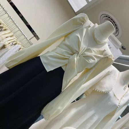 BY10609# v领吊带衬衫女收腰短款显瘦上衣法式春气质高级感复古港风 服裝批發女裝批發服飾貨源