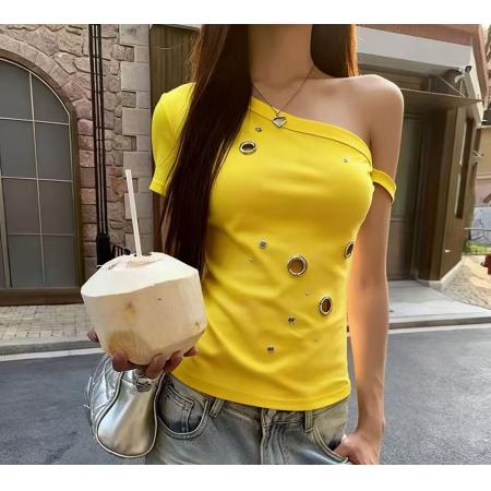 BY10687# 美式辣妹灰色斜肩露肩短袖t恤女夏季修身显瘦设计感小众短款上衣 服裝批發女裝批發服飾貨源