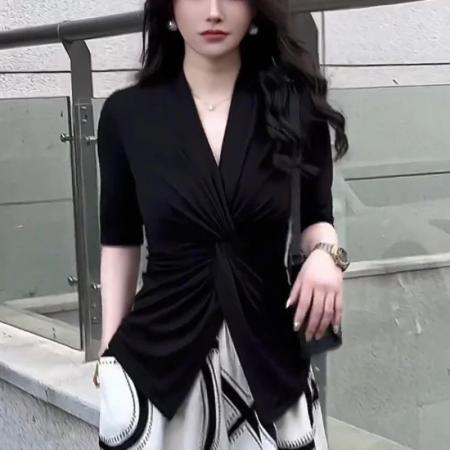 法式高级感扭结V领上衣夏季新款大码时髦洋气显瘦百搭上衣 服裝批發女裝批發服飾貨源