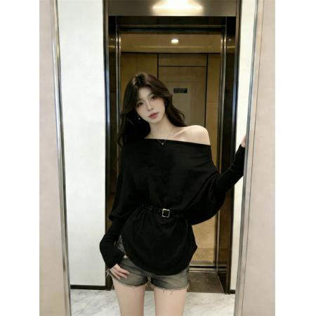 BY10814# 春上新纯欲性感一字肩弧形下摆蝙蝠长袖T恤女上衣配腰带 服裝批發女裝批發服飾貨源