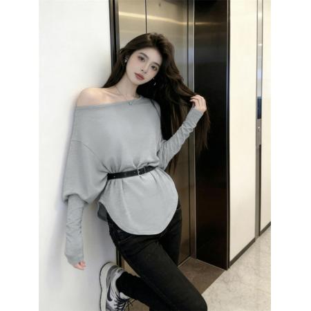 BY10814# 春上新纯欲性感一字肩弧形下摆蝙蝠长袖T恤女上衣配腰带 服裝批發女裝批發服飾貨源