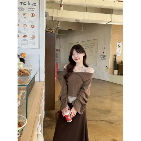 BY10817# 别致一字肩拼接挂脖喇叭袖上衣百搭半身裙 服裝批發女裝批發服飾貨源